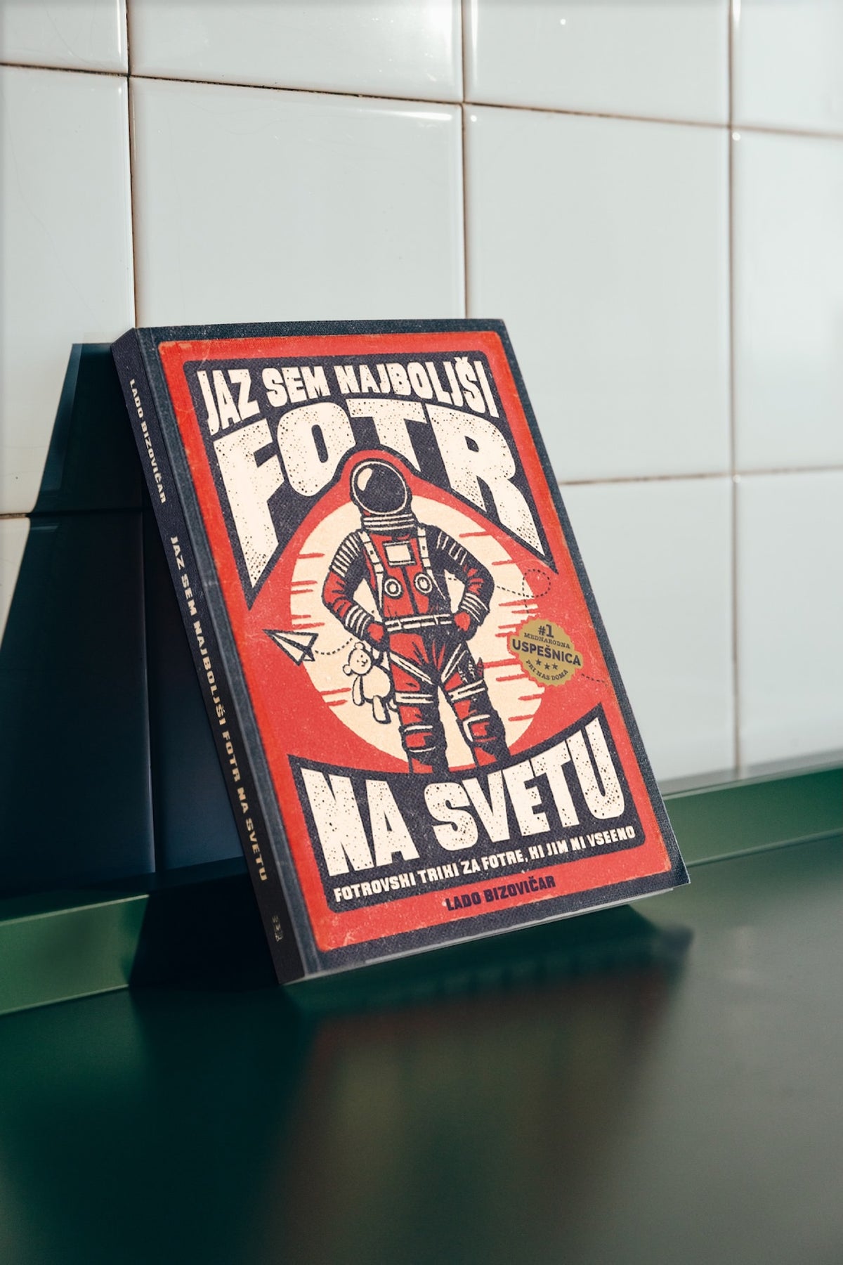 Knjiga Najboljši fotr na svetu – komplet s plakatom in nalepkami